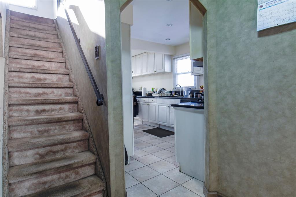 81-31 259th Street, Glen Oaks, New York image 35