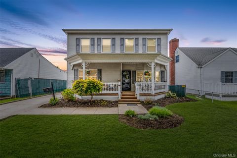 Multifamily For Sale - 21 Audrey Avenue<br/> Plainview, NY 11803