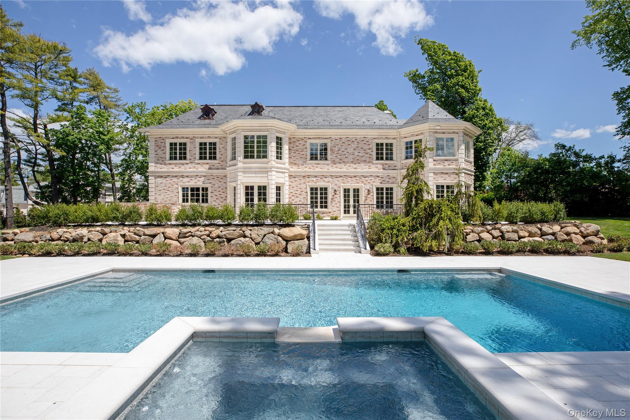 6 Foxwood Road