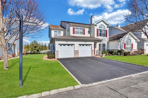 85 Constantine 85 Constantine Way Mount Sinai NY 11766