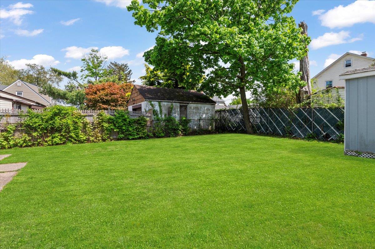 12 Leyden Street, Huntington Station, New York image 18