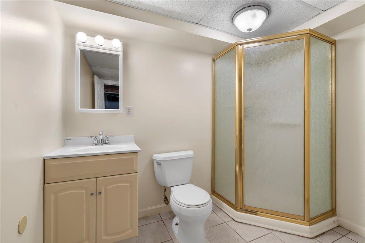 12 Leyden Street, Huntington Station, New York image 15