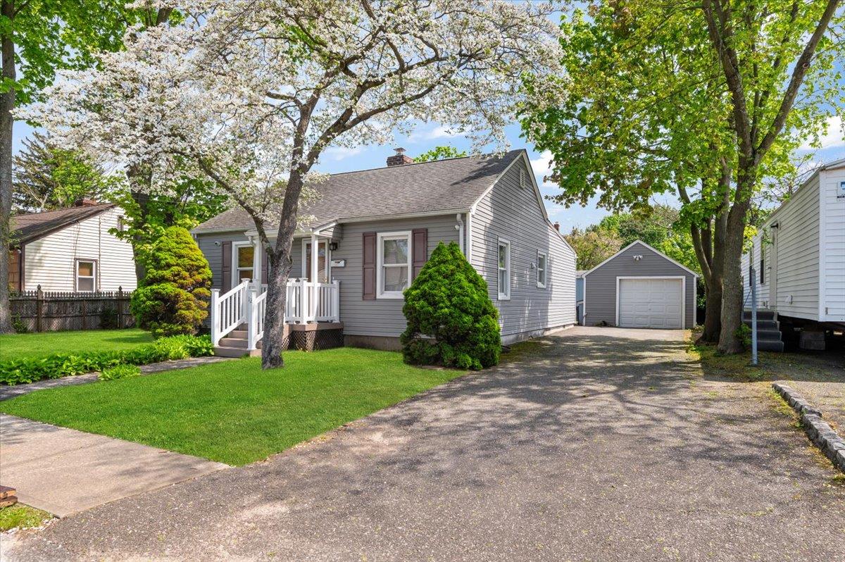 12 Leyden Street, Huntington Station, New York image 2