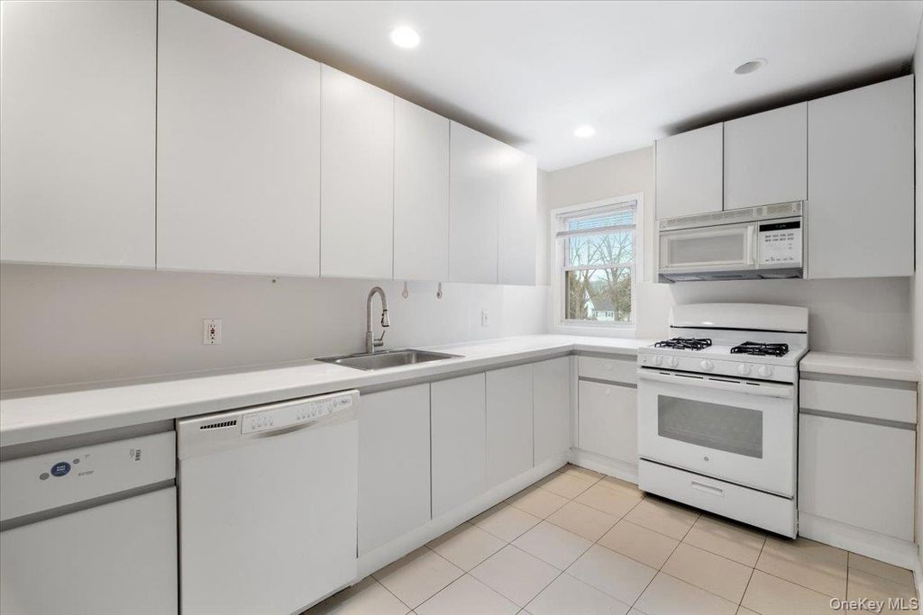 Photo of 15 Chestnut Street #6A, Rye, NY 10580 (MLS # 967255)