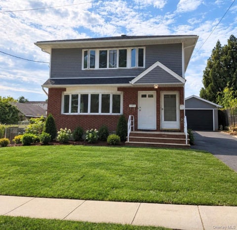 Multifamily For Rent - 90 Madison Ave<br/> Nassau County, Westbury, NY 11590