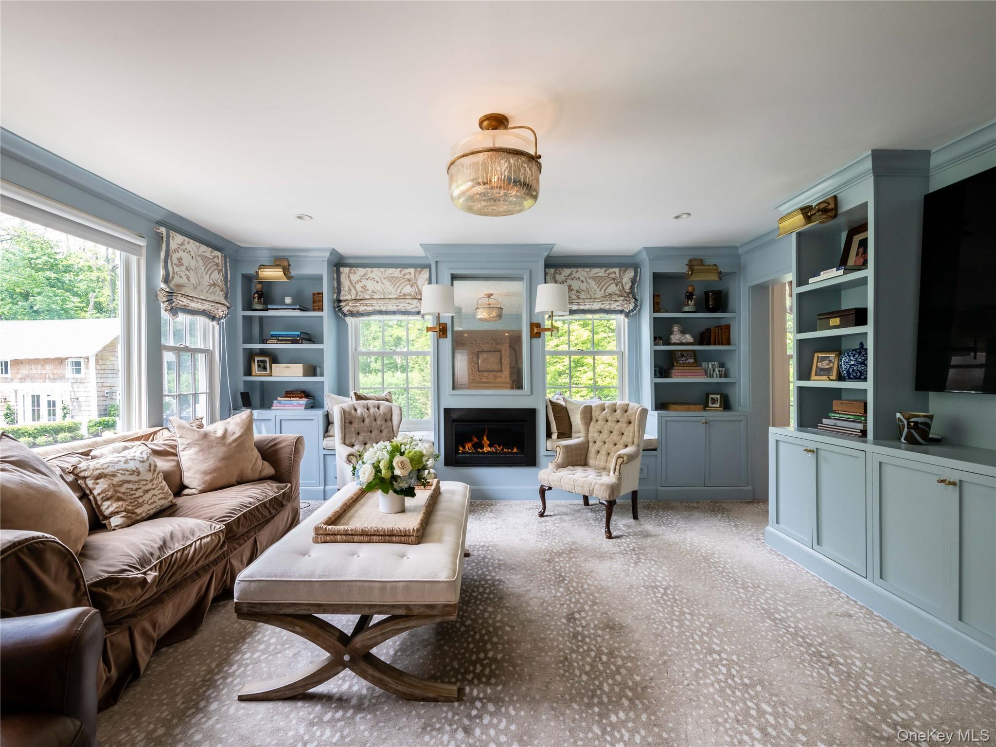 245 Lattingtown Road