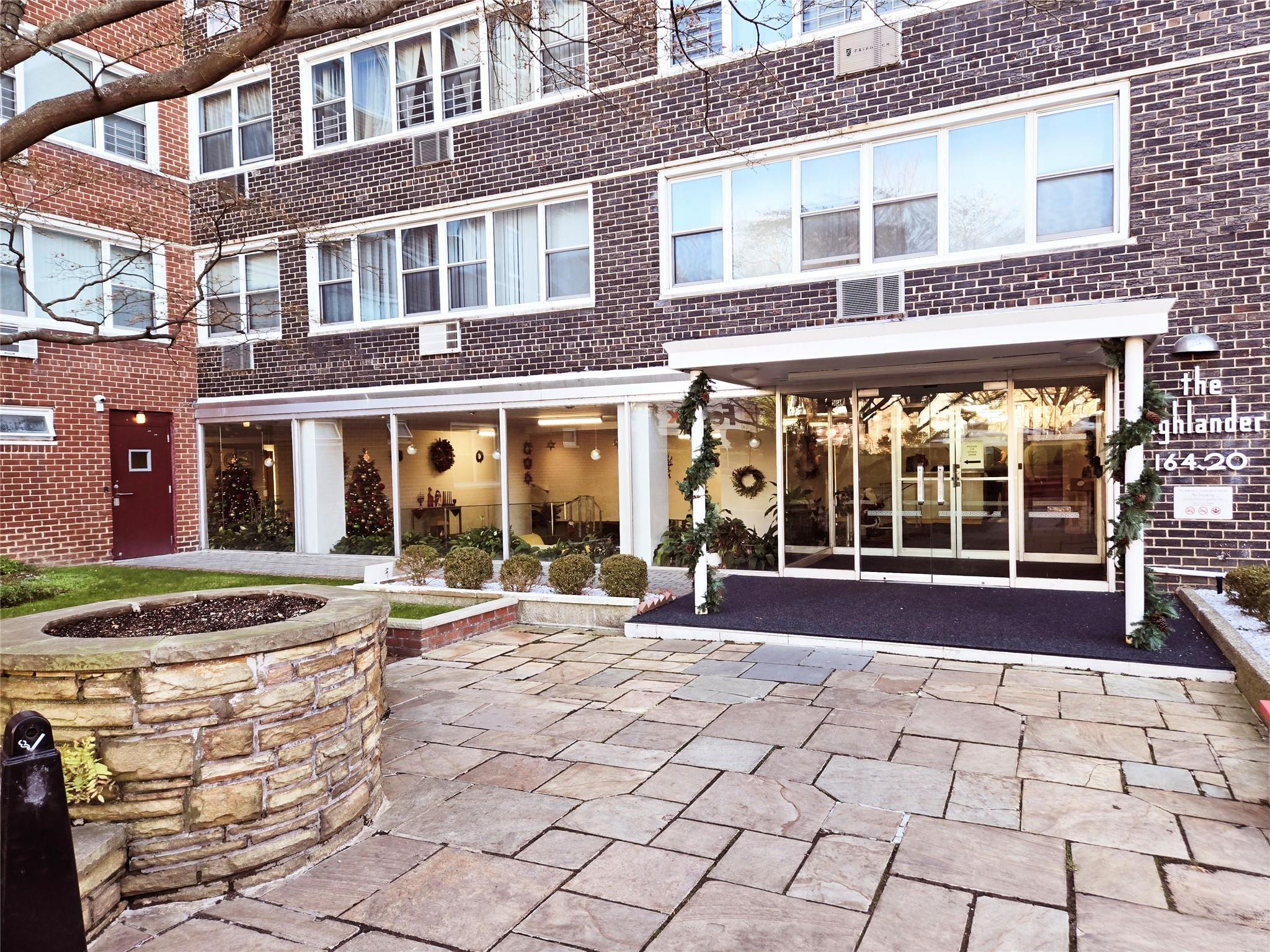 164-20 Highland Avenue #7S, Jamaica Hills, New York image 2