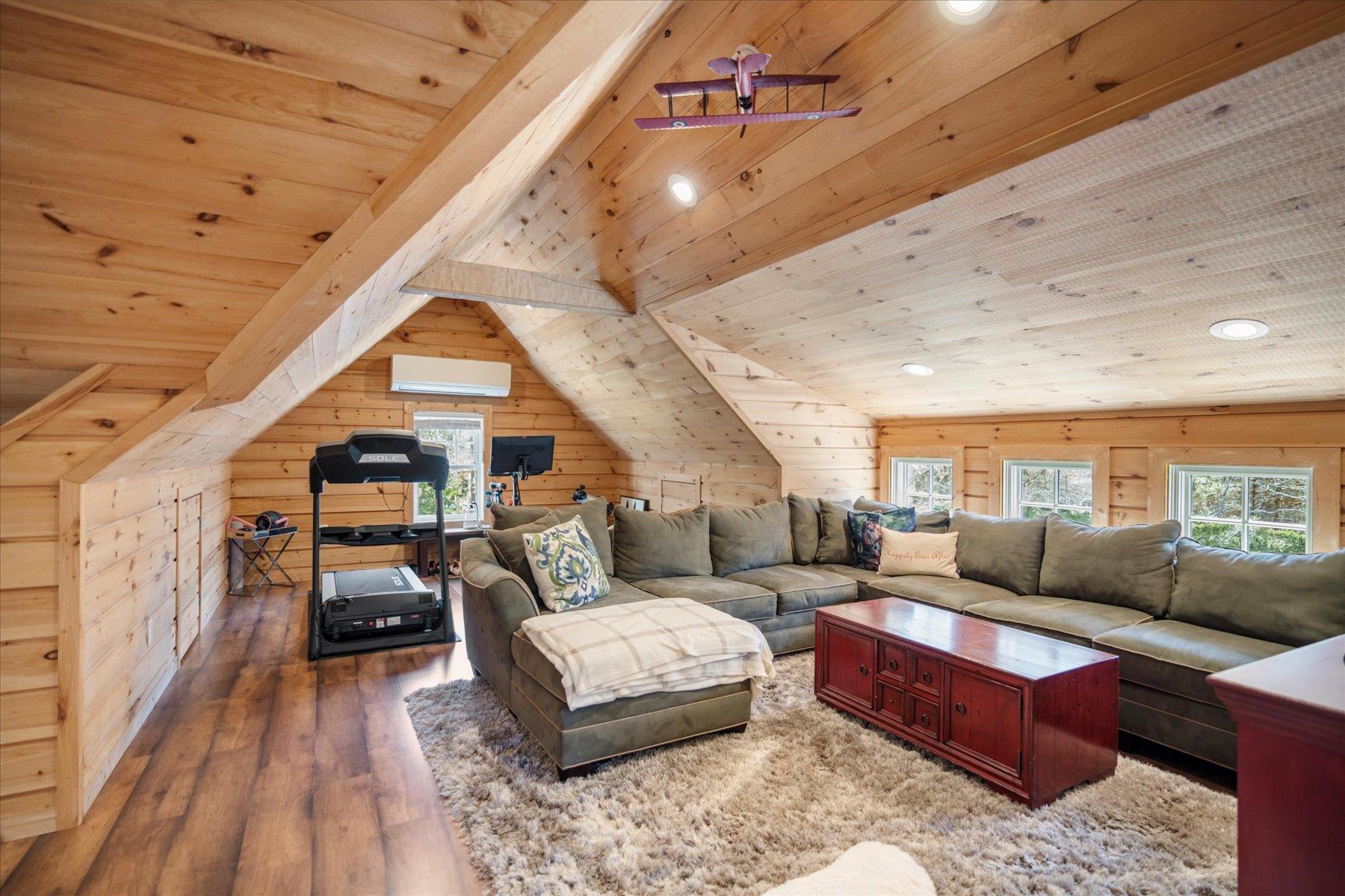 8 Cedarfield Lane, Westhampton, New York image 27