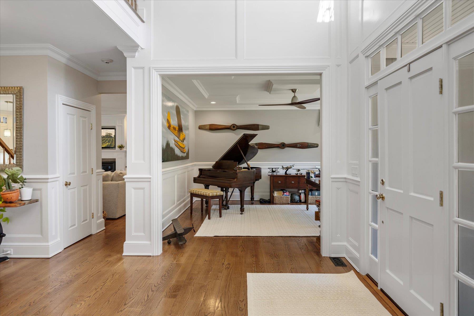 8 Cedarfield Lane, Westhampton, New York image 5