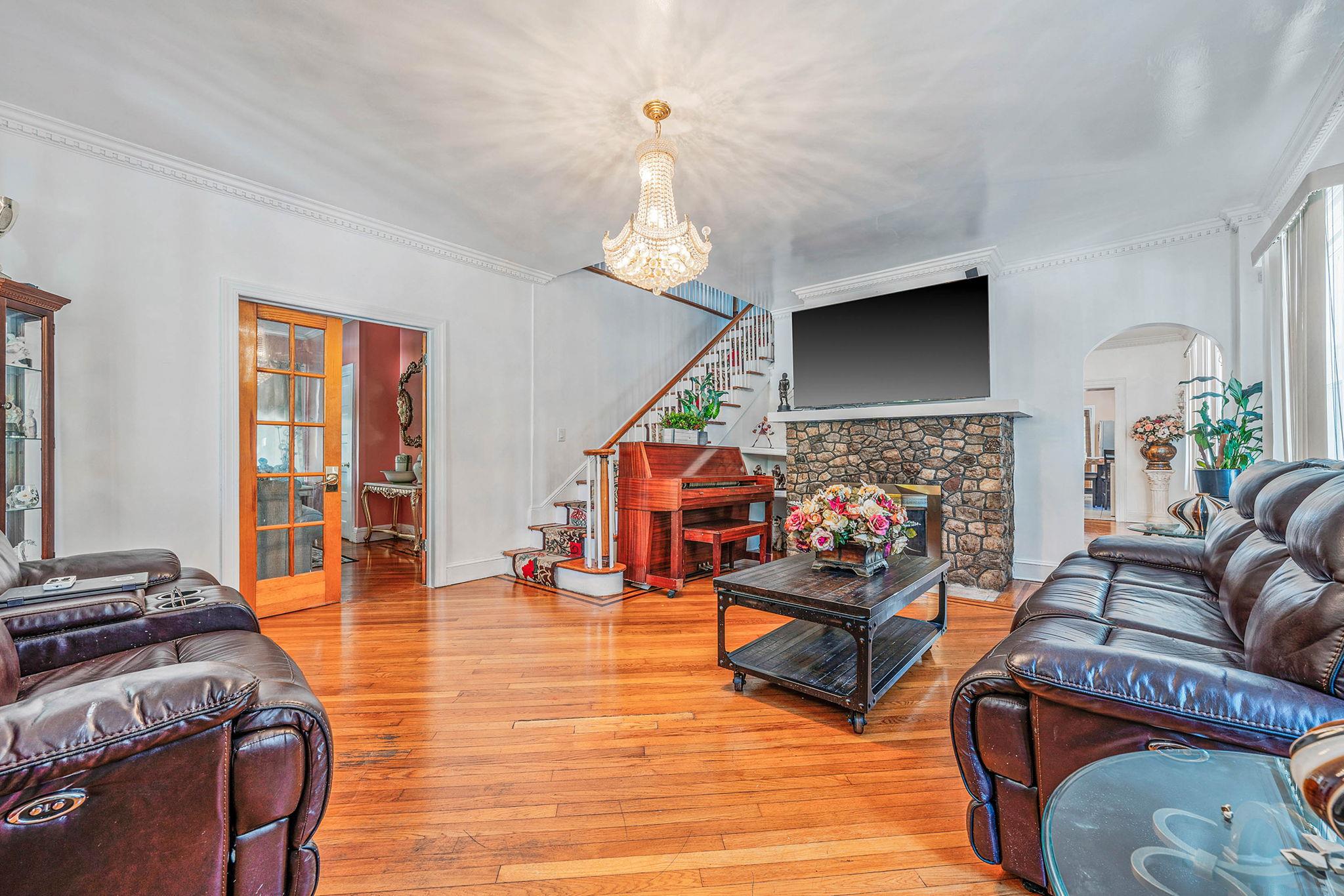 11 Whaley Street, Freeport, New York image 9