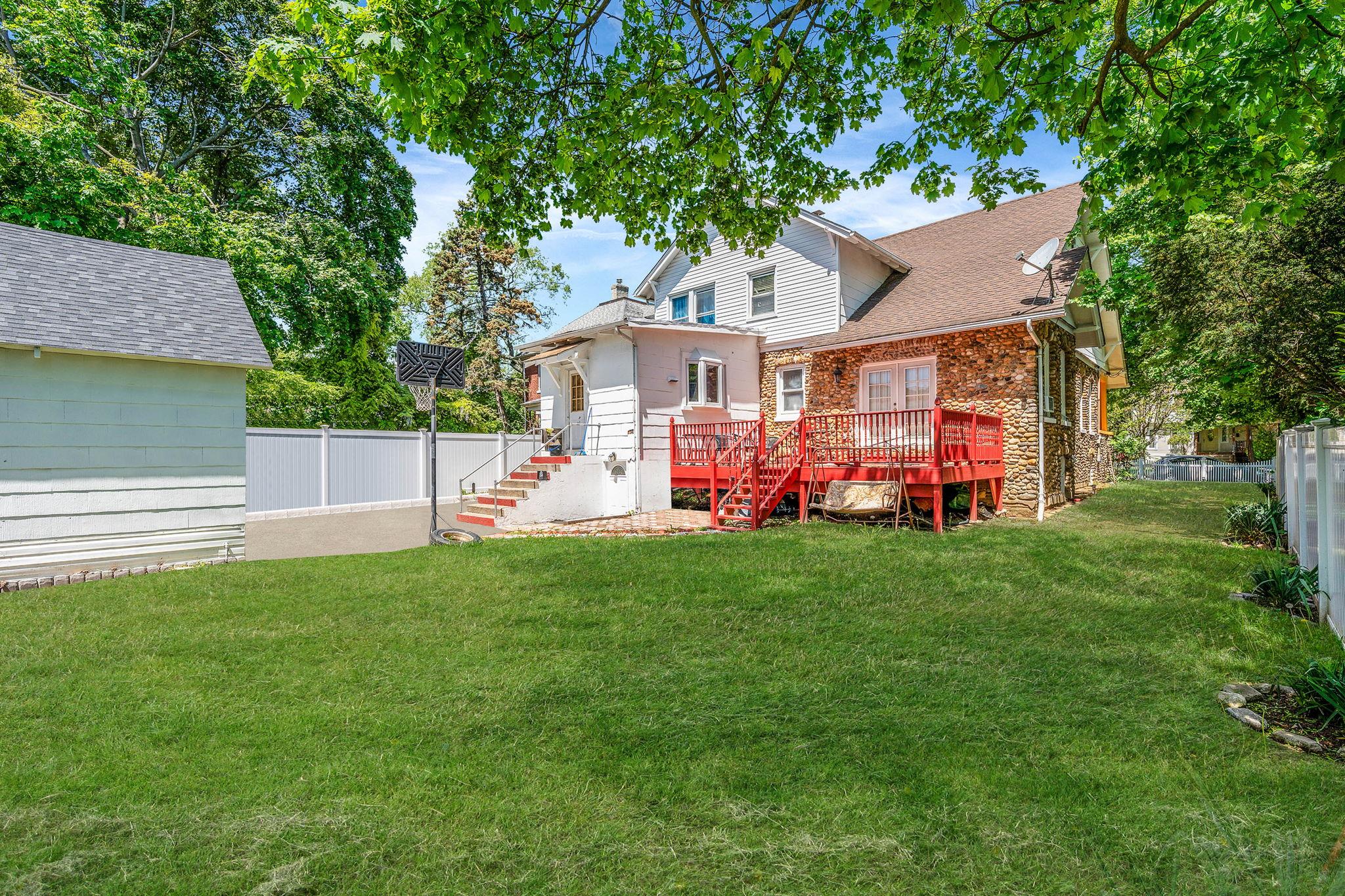 11 Whaley Street, Freeport, New York image 4