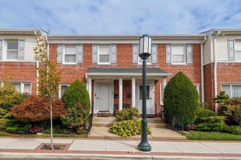 Photo of 3530 Long Beach Road #70, Oceanside, NY 11572 (MLS # 916382)