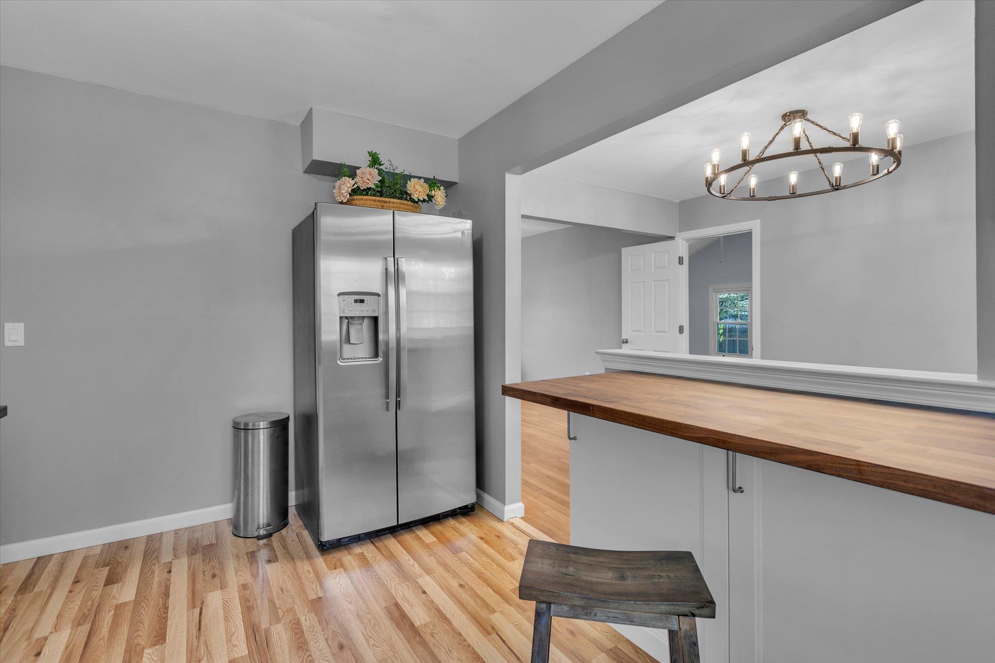 53 3rd Avenue, East Islip, New York image 8