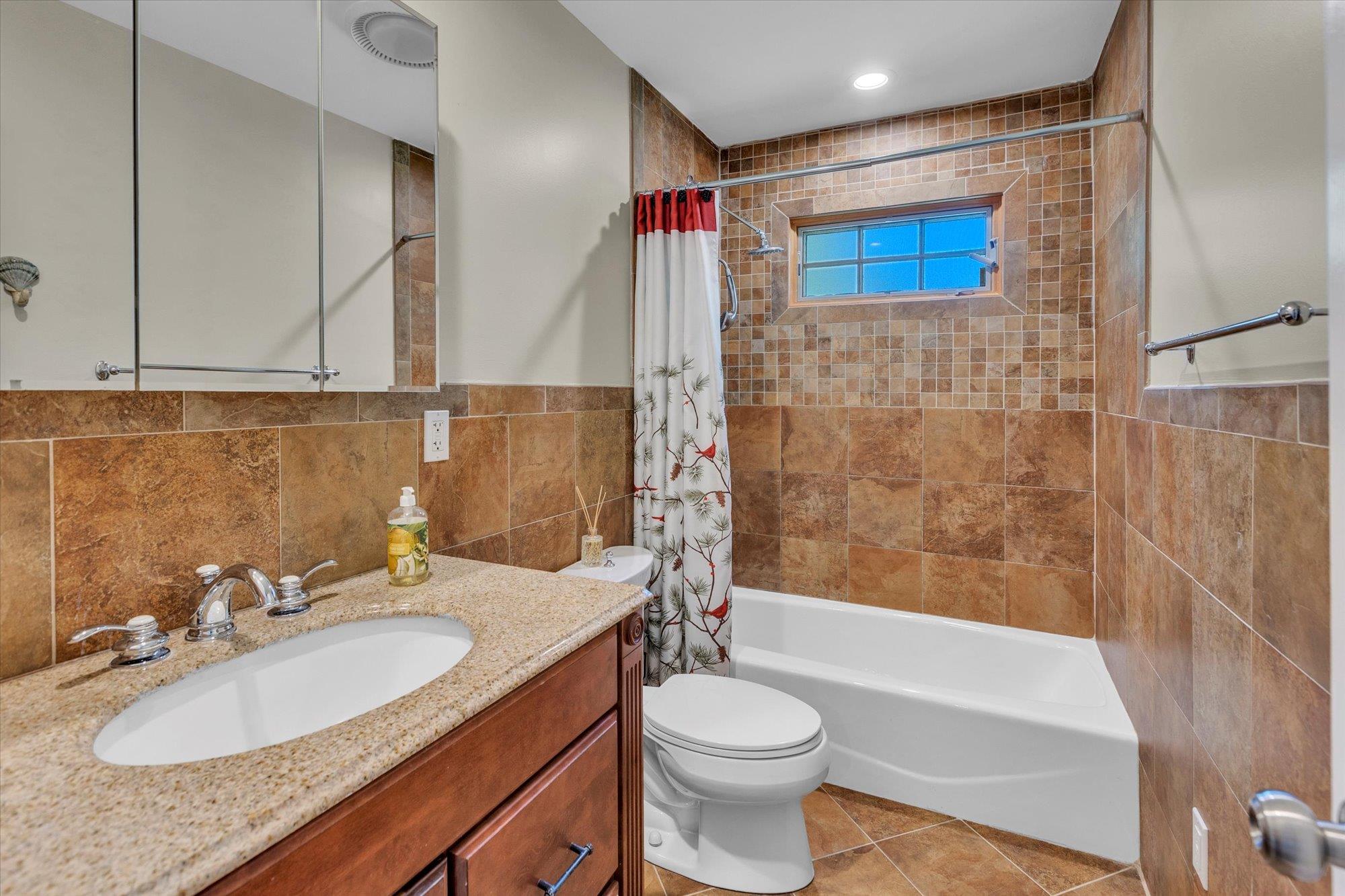 53 3rd Avenue, East Islip, New York image 15