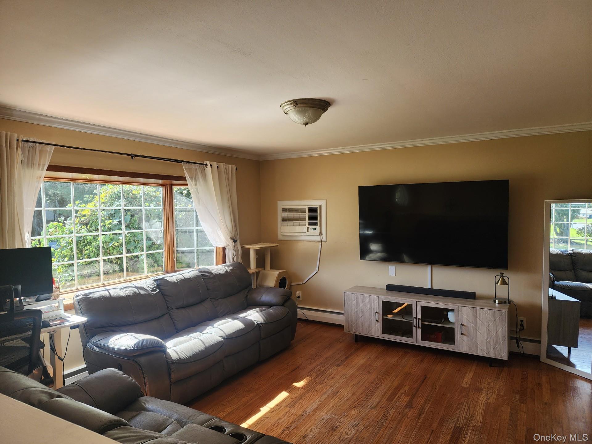 102 Meadow Lane