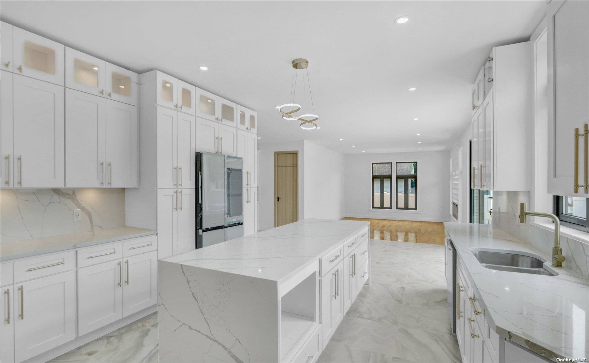 6 Kilmer Avenue, Dix Hills, New York image 9