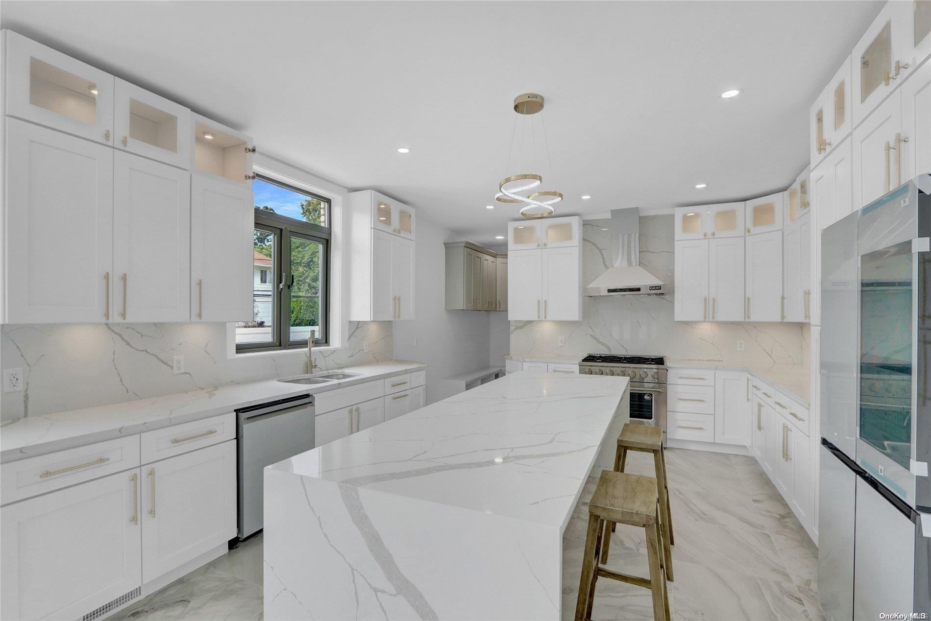 6 Kilmer Avenue, Dix Hills, New York image 8