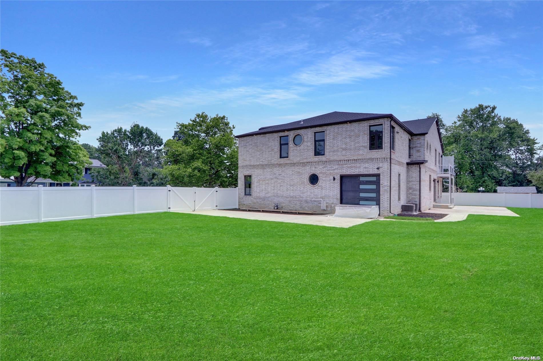 6 Kilmer Avenue, Dix Hills, New York image 28