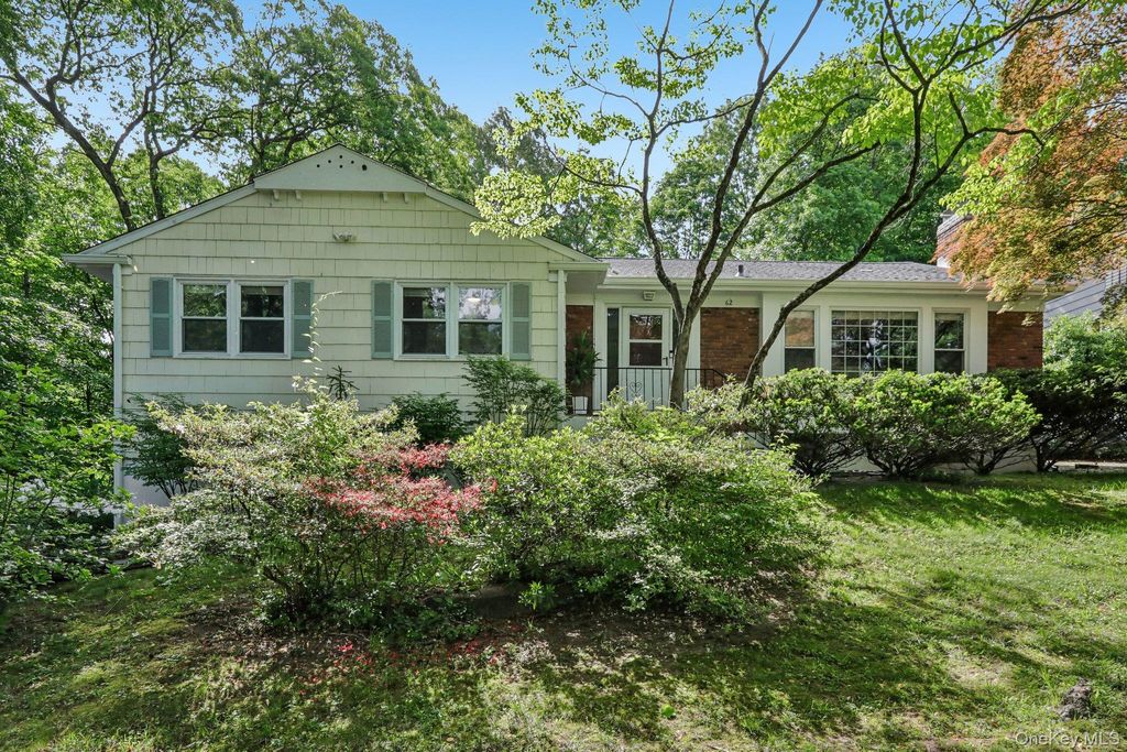 Photo of 62 Mohegan Road, Larchmont, NY 10538 (MLS # 1004576)