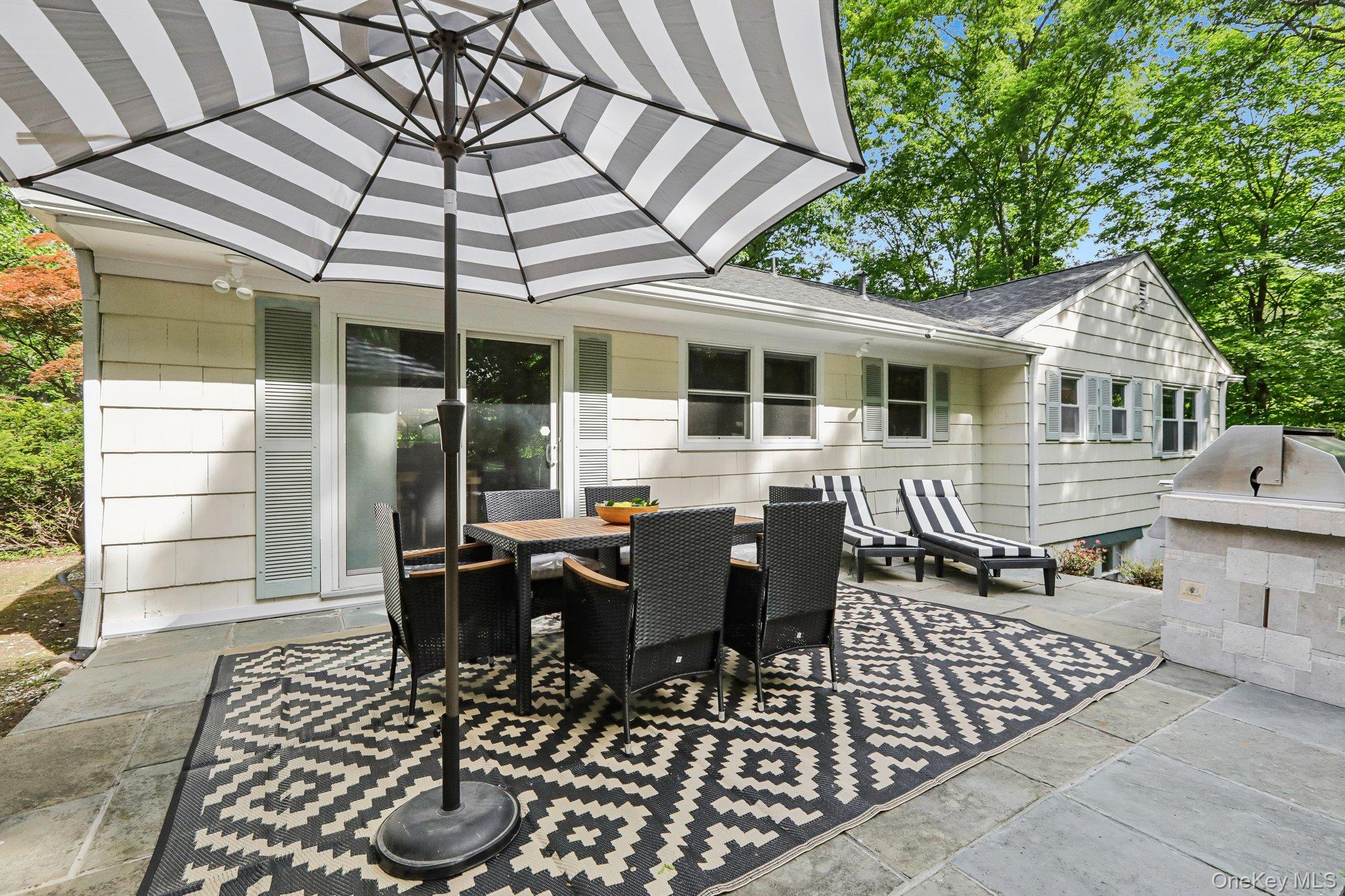 62 Mohegan Road