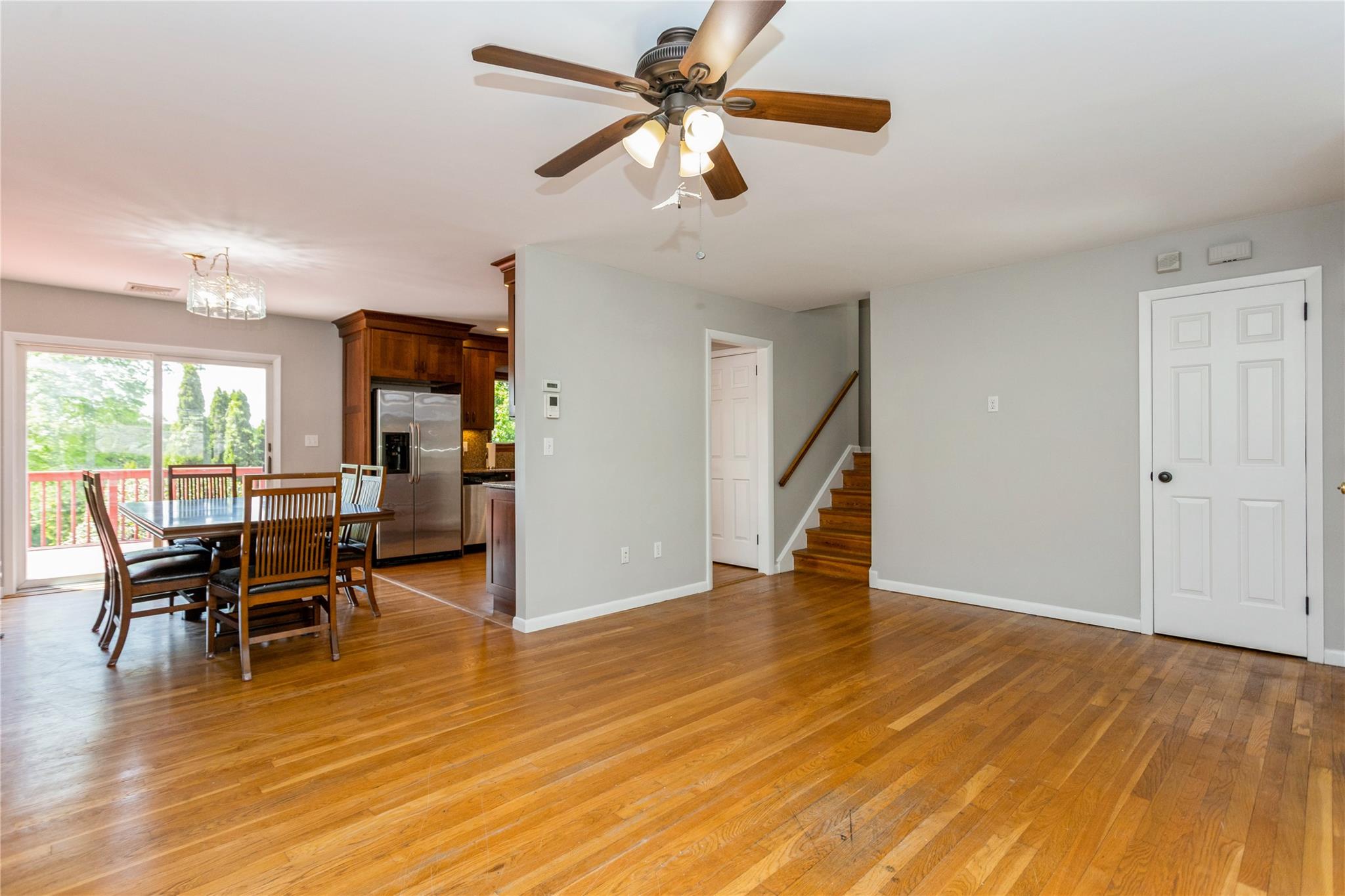 789 Warren Avenue, Thornwood, New York image 6