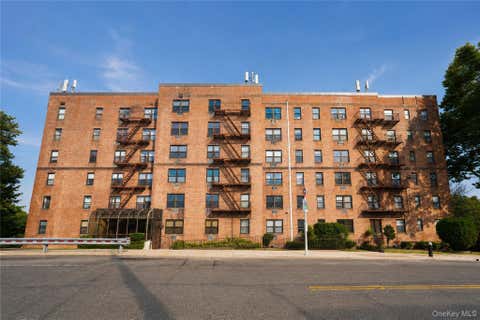 Homes For Sale - 1160 Richmond Road #2F<br/> Staten Island, NY 10304