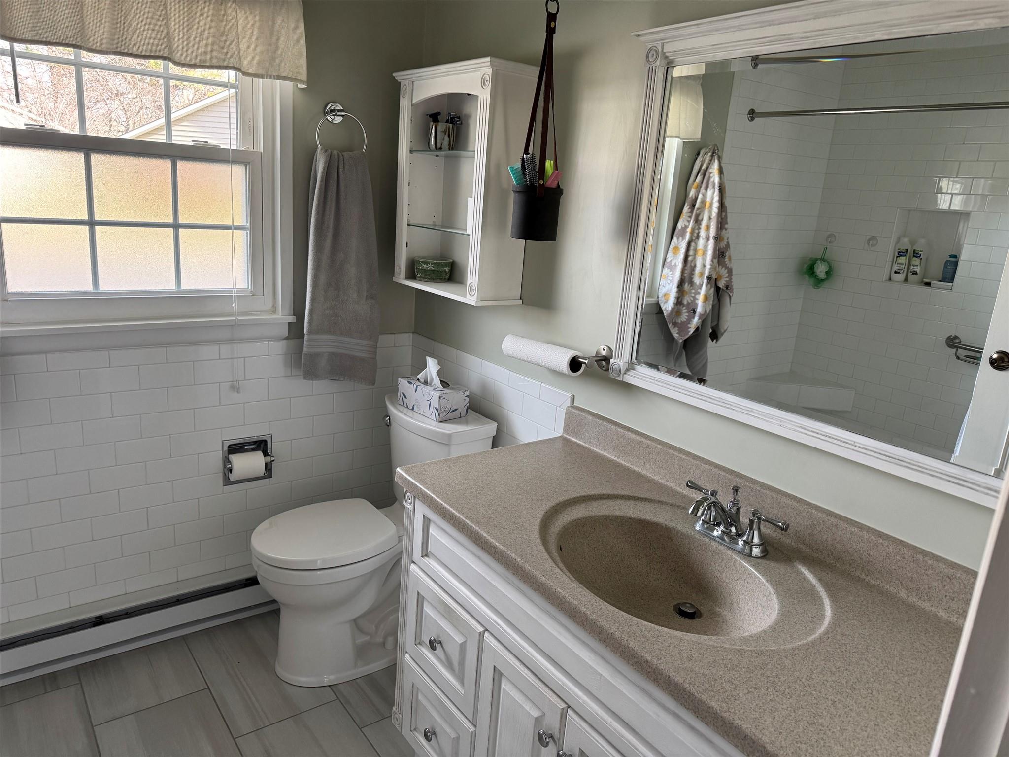 256 Newcastle Court #B, Ridge, New York image 7