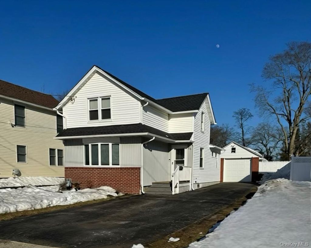 Photo of 25 Wood Avenue, Patchogue, NY 11772 (MLS # 965773)