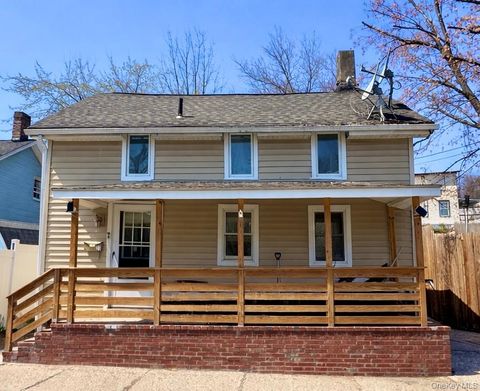 21 Center Street Highland Falls NY 10928