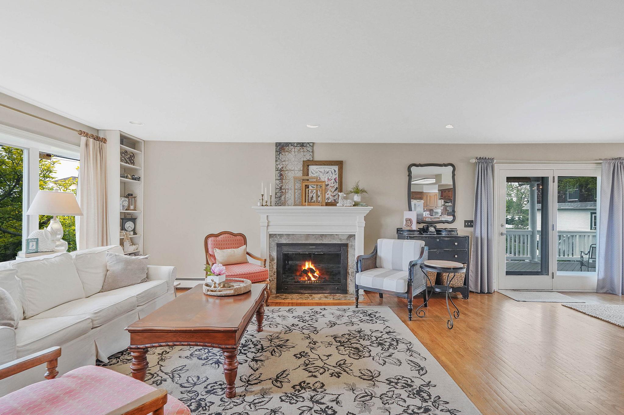 19 Brightwood Street, Patchogue, New York image 10