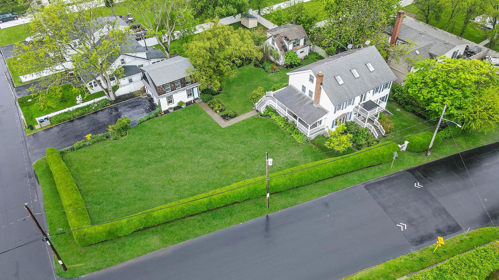 19 Brightwood Street, Patchogue, New York image 4