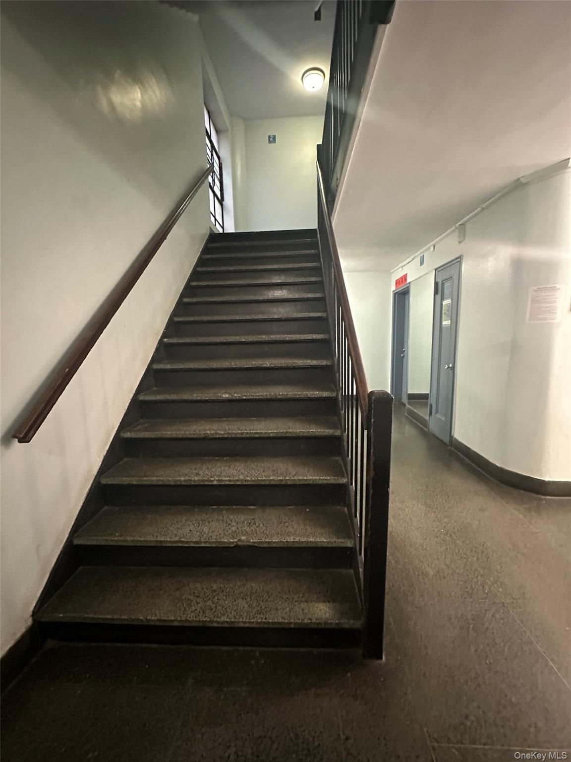 147-43 38 Avenue E25