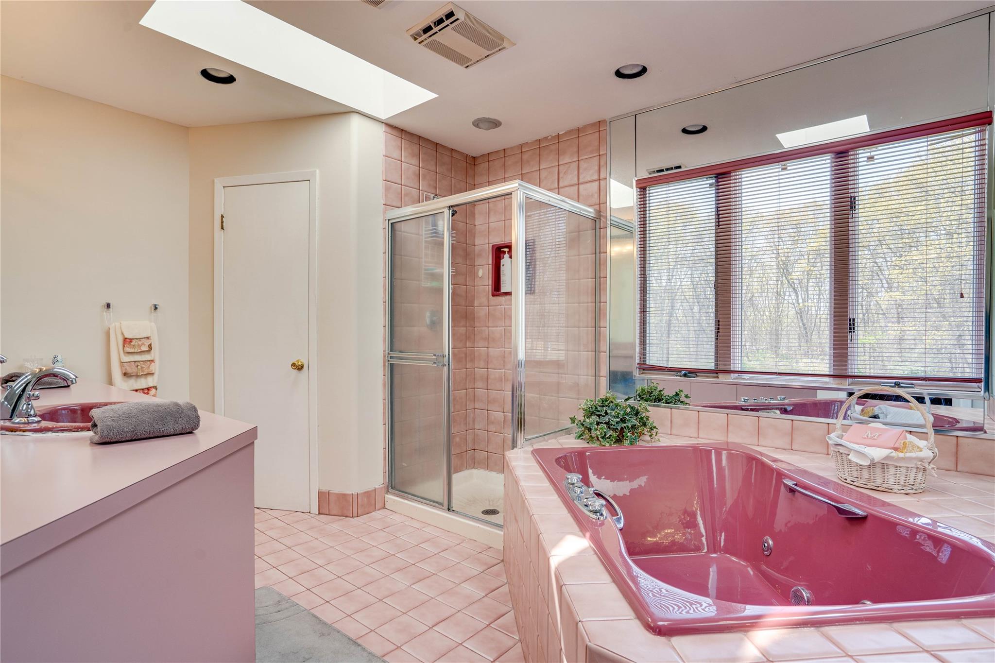 1 Stonehurst Lane, Dix Hills, New York image 34