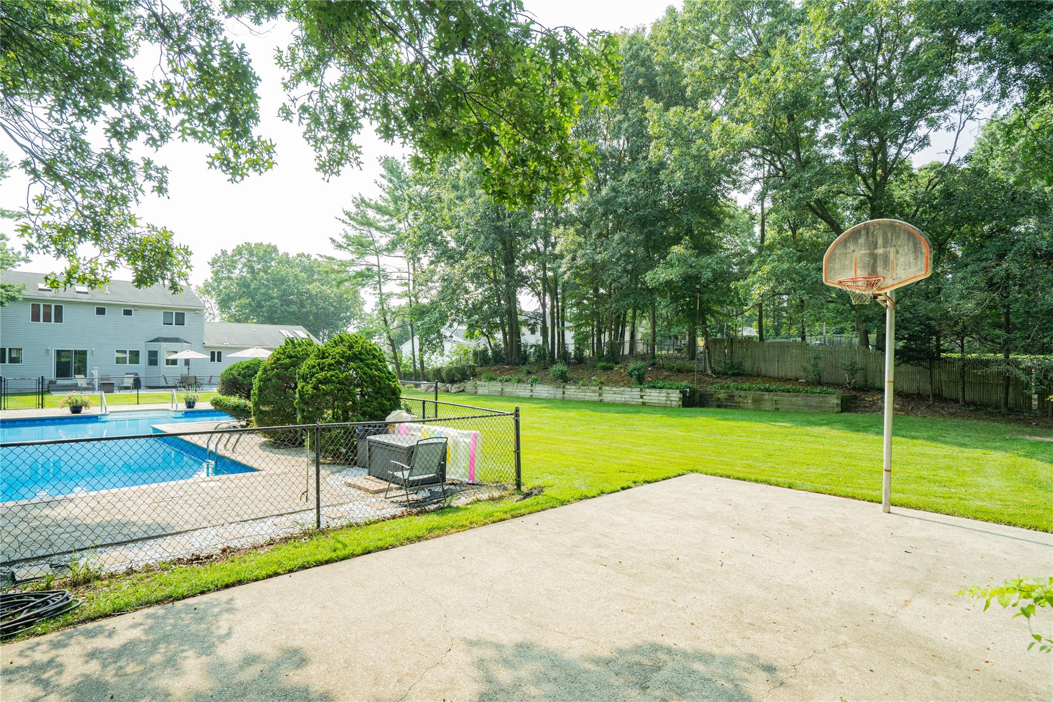 1 Stonehurst Lane, Dix Hills, New York image 43