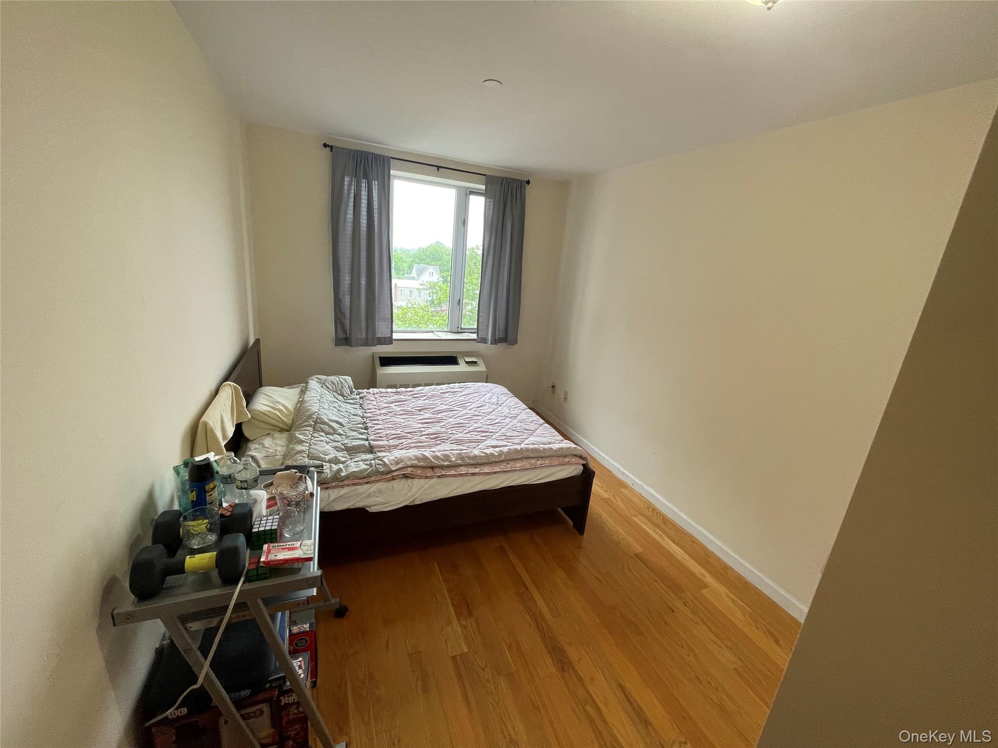 63-14 queens Boulevard 6B