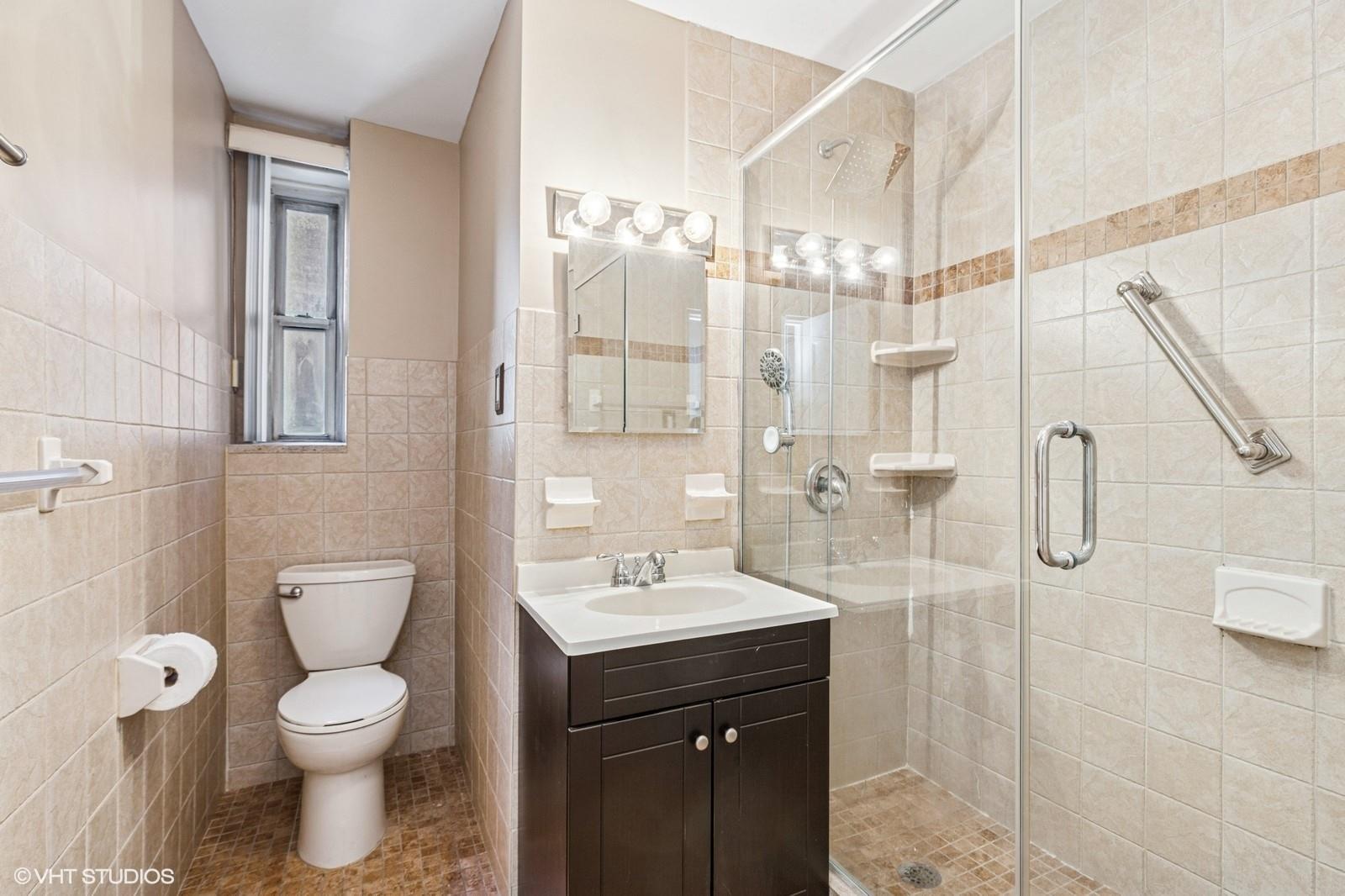 104-20 68 Drive #B19, Forest Hills, Virginia image 3