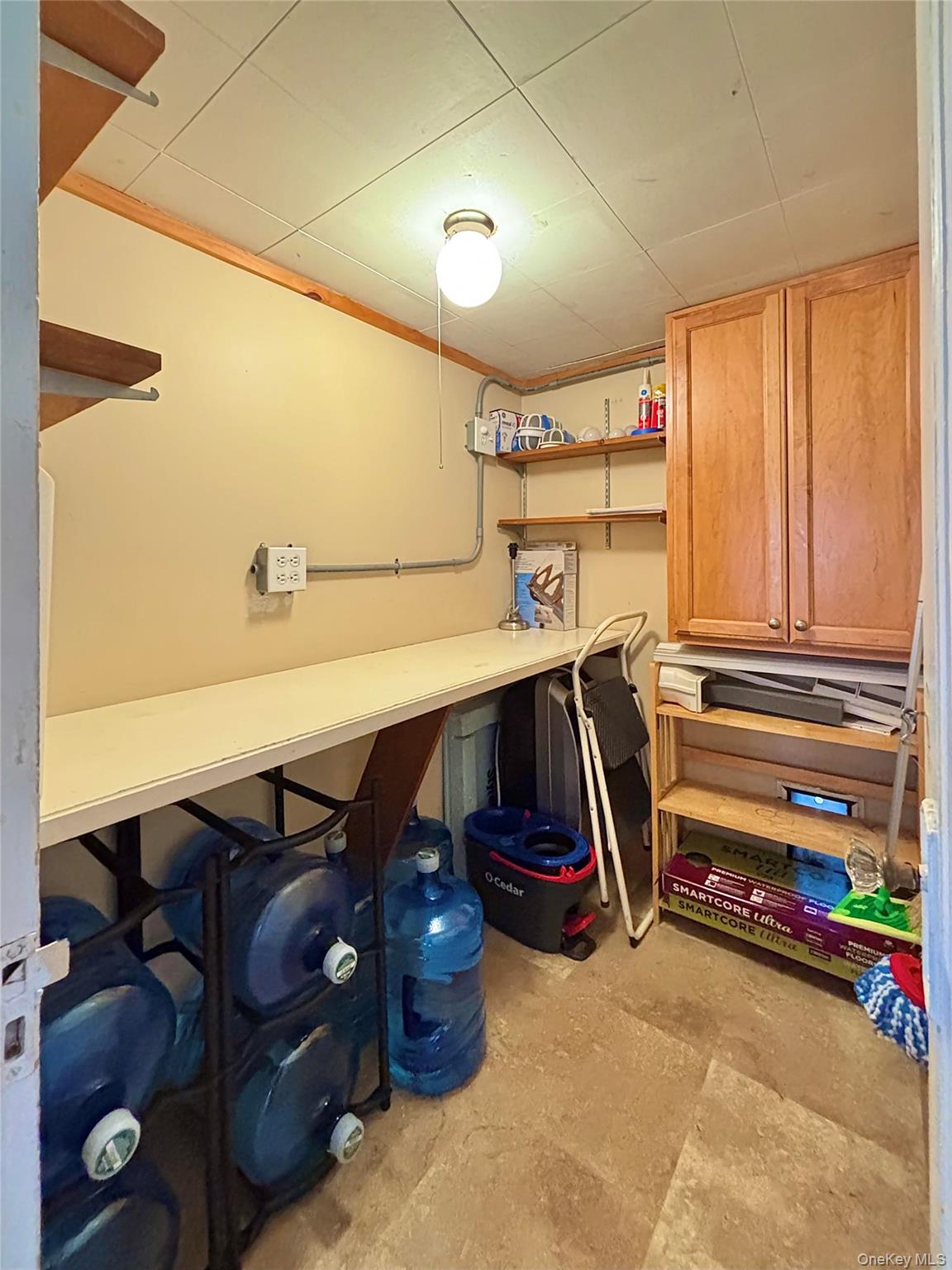 Rhinebeck, New York 12572, United States, 2 Bedrooms Bedrooms, ,2 BathroomsBathrooms,Residential,Active,249271