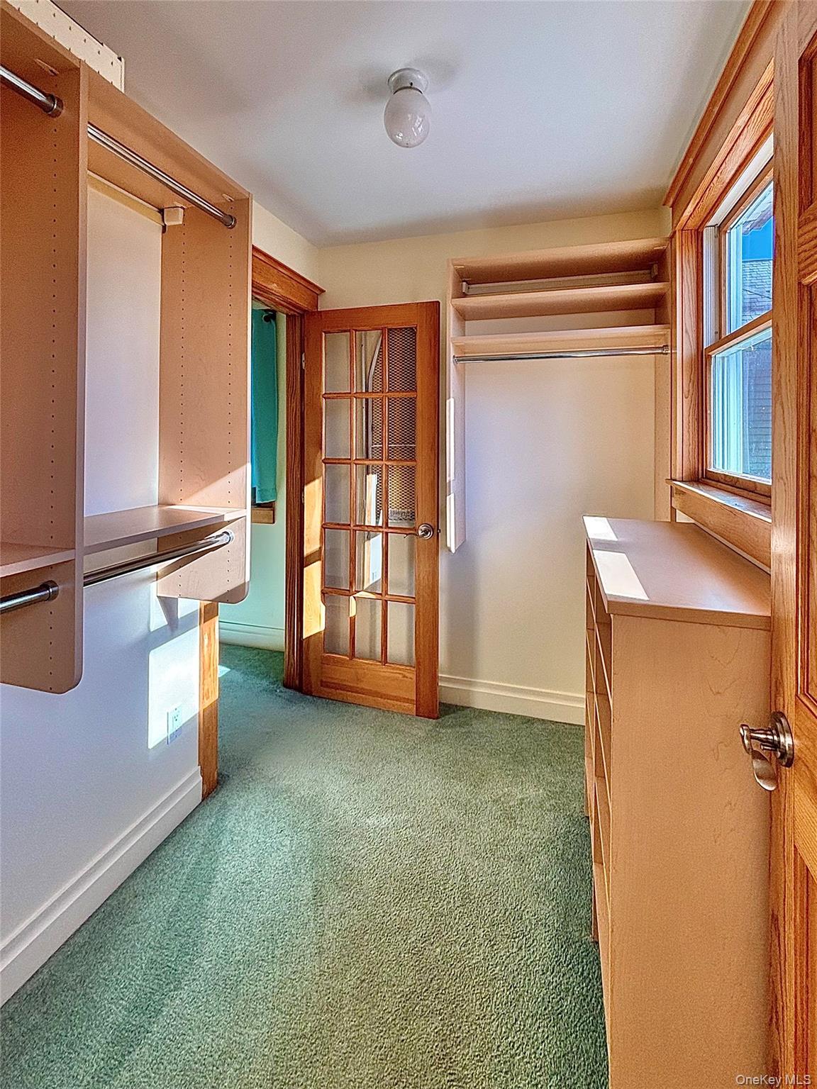 Rhinebeck, New York 12572, United States, 2 Bedrooms Bedrooms, ,2 BathroomsBathrooms,Residential,Active,249271