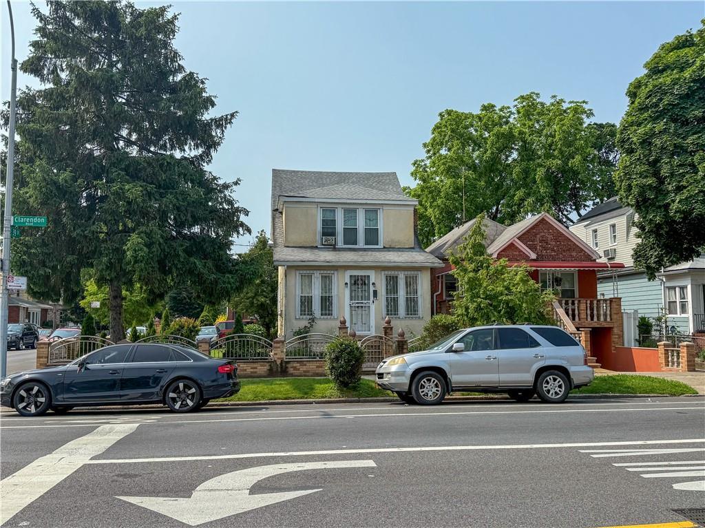 3820 Clarendon Road