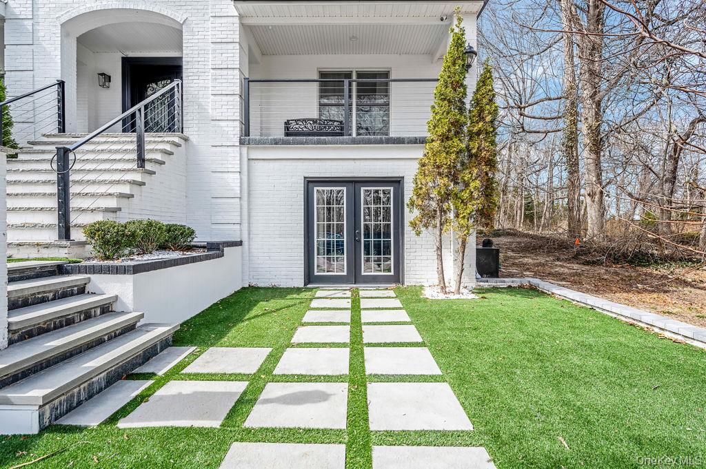 68 Fort Salonga Road