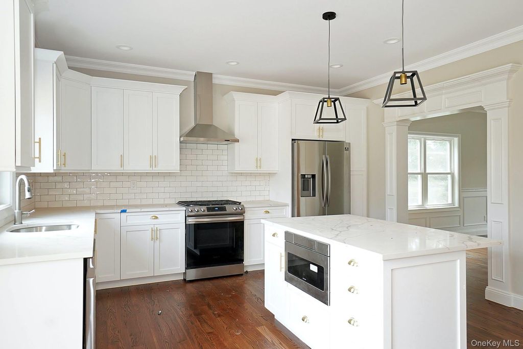 Photo of 36 Michigan Avenue, Massapequa, NY 11758 (MLS # 925112)