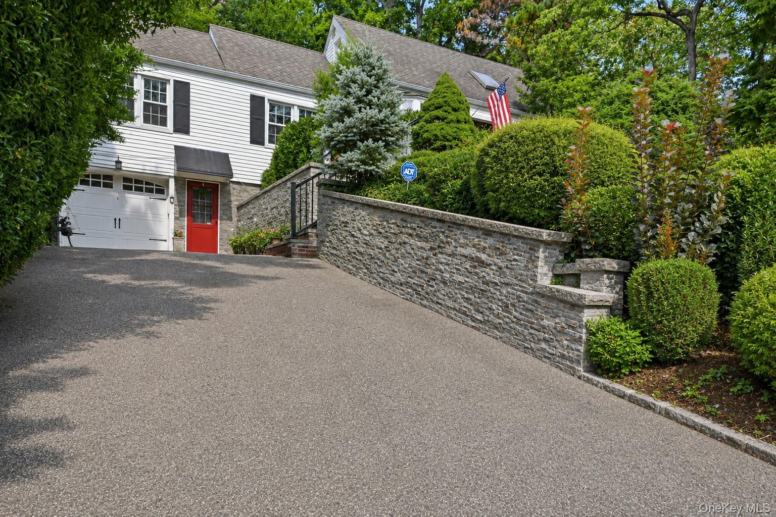 40 Cliftwood Drive