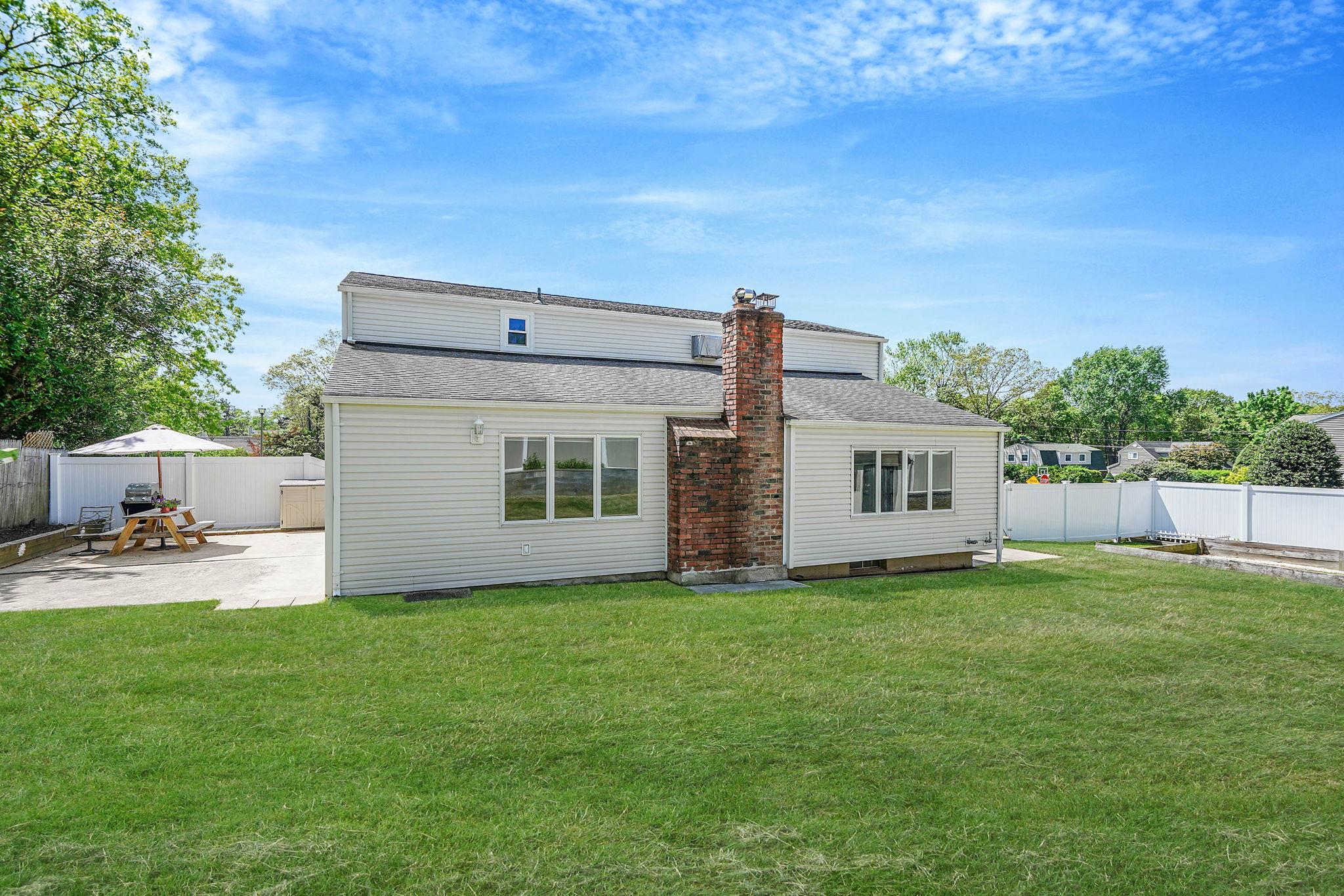 23 John Street, Port Jefferson Station, New York image 30