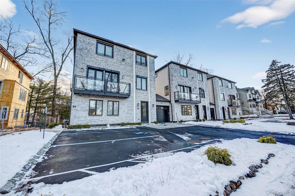 Photo of 27 Ellish Parkway #202, Spring Valley, NY 10977 (MLS # 946190)