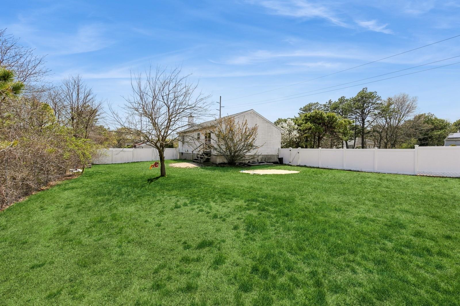 601 N Dunton Avenue, East Patchogue, New York image 20