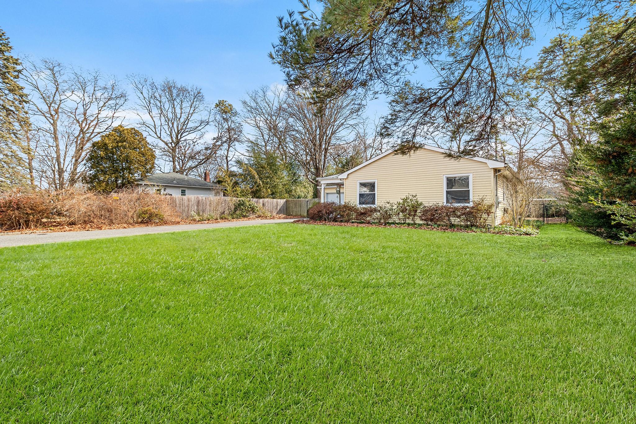 50 Ranch Drive, Shirley, New York image 2