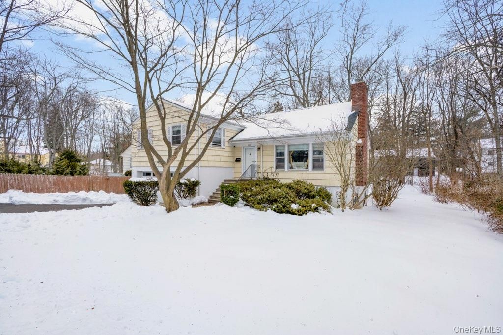 Photo of 1015 Mamaroneck Avenue, White Plains, NY 10605 (MLS # 966029)