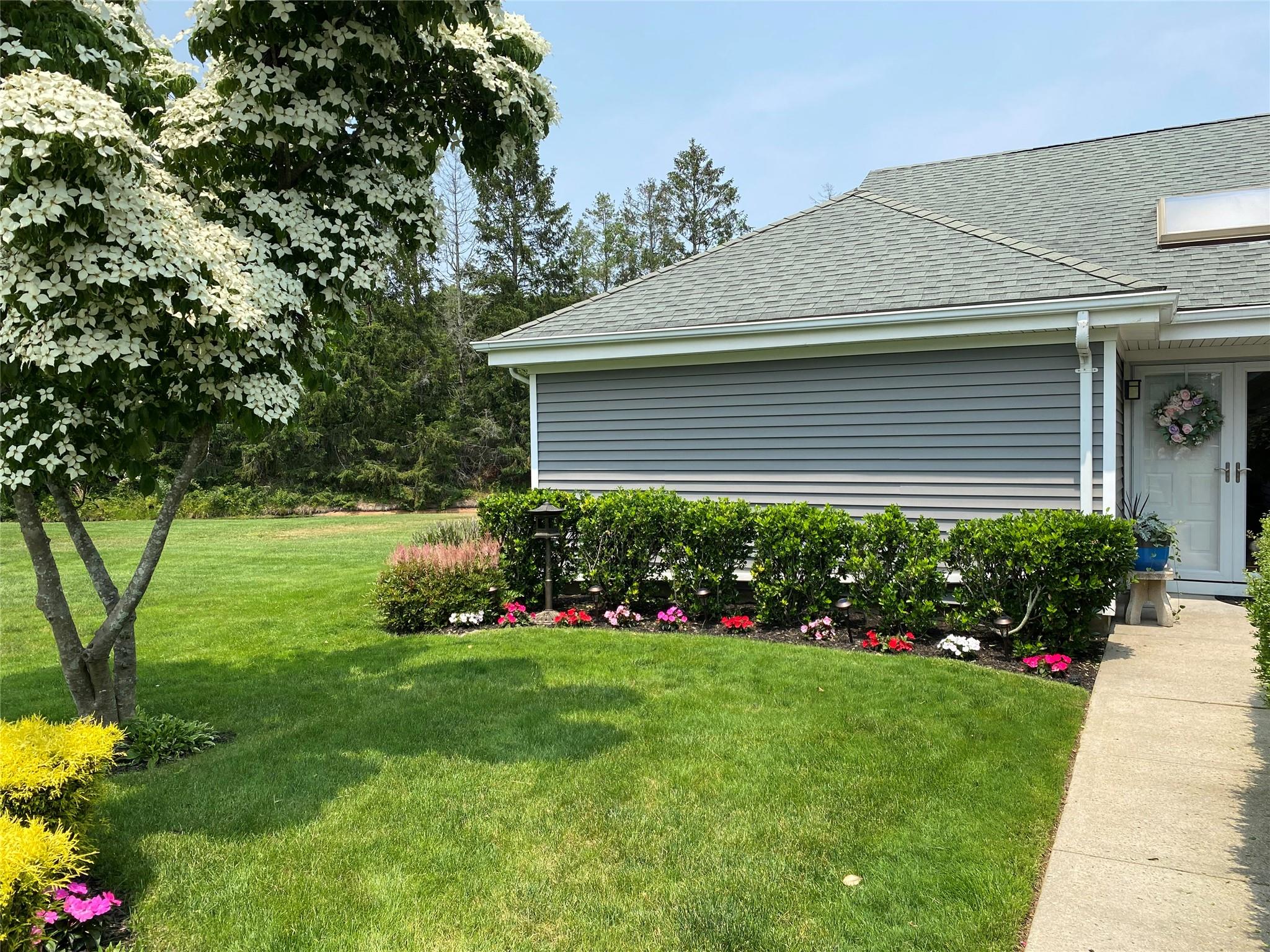 381 Quarry Pond Court, Moriches, New York image 5