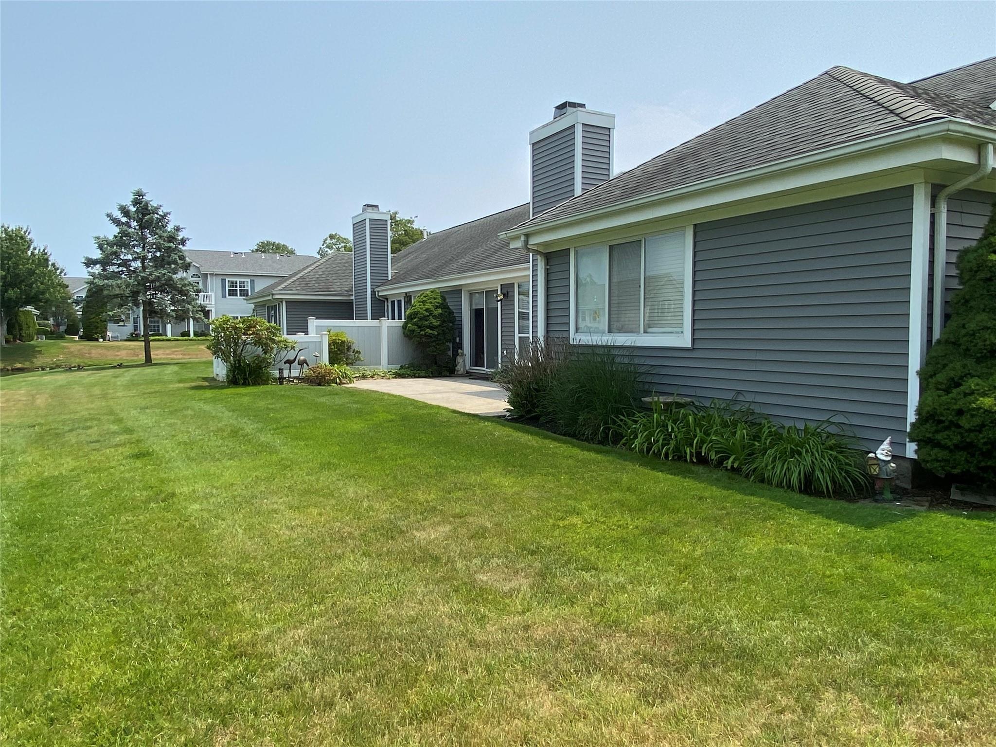 381 Quarry Pond Court, Moriches, New York image 6