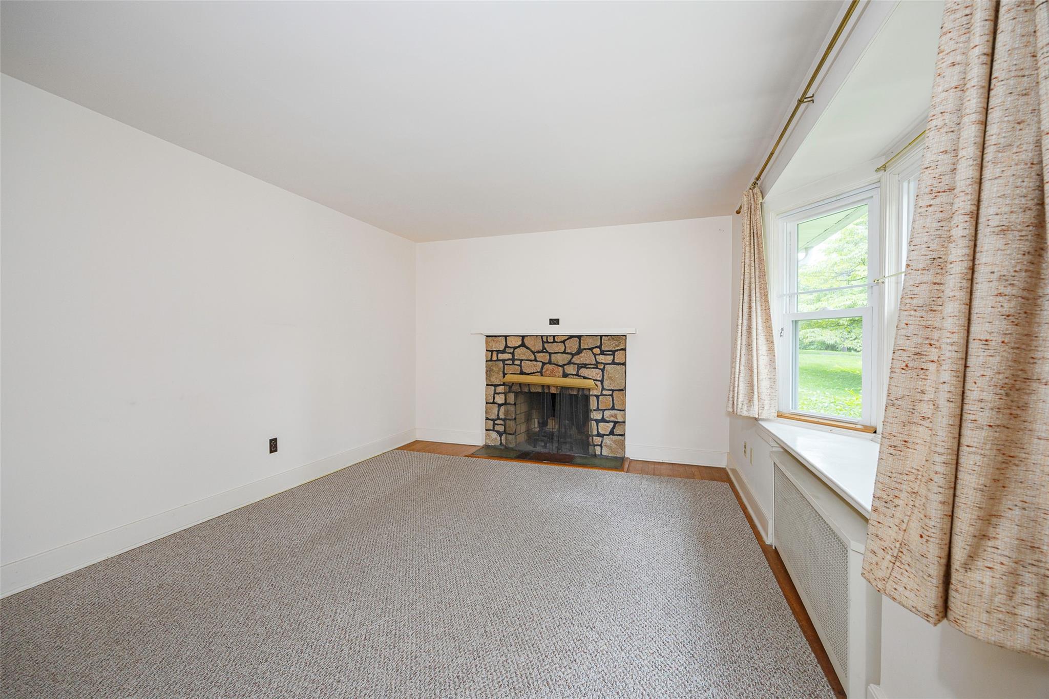 32 N Oakwood Terrace
